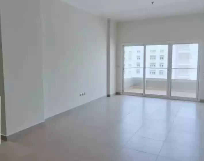 Residential Ready Property 2 Bedrooms U/F Apartment  for rent in Al Sadd , Doha #9534 - 1  image 